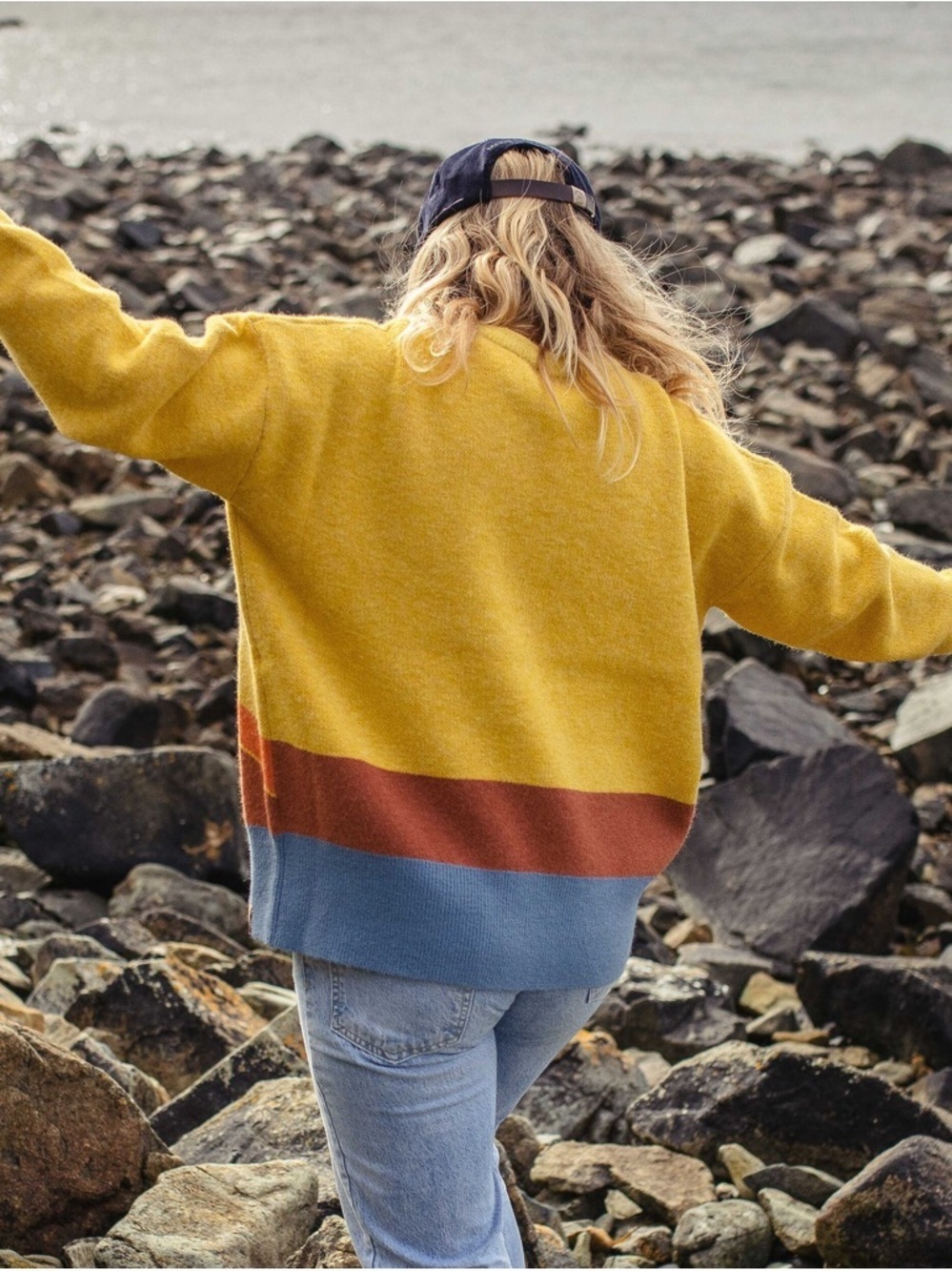 Passenger Women's Vista Knitted Jumper Yellow Mountain Crewneck Sweater | XS - Picture 3 of 7